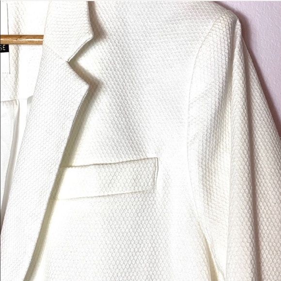 Tracy Reese Plus Size White Blazer - Picture 3 of 8